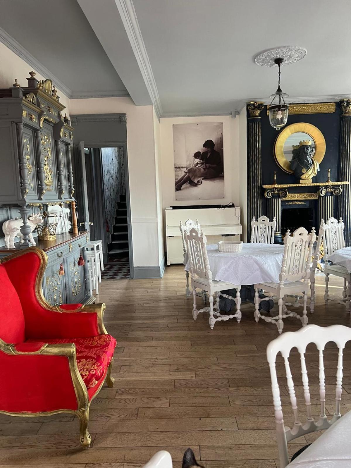 Вилла Le Manoir De La Baronnie Norrey-en-Auge Экстерьер фото