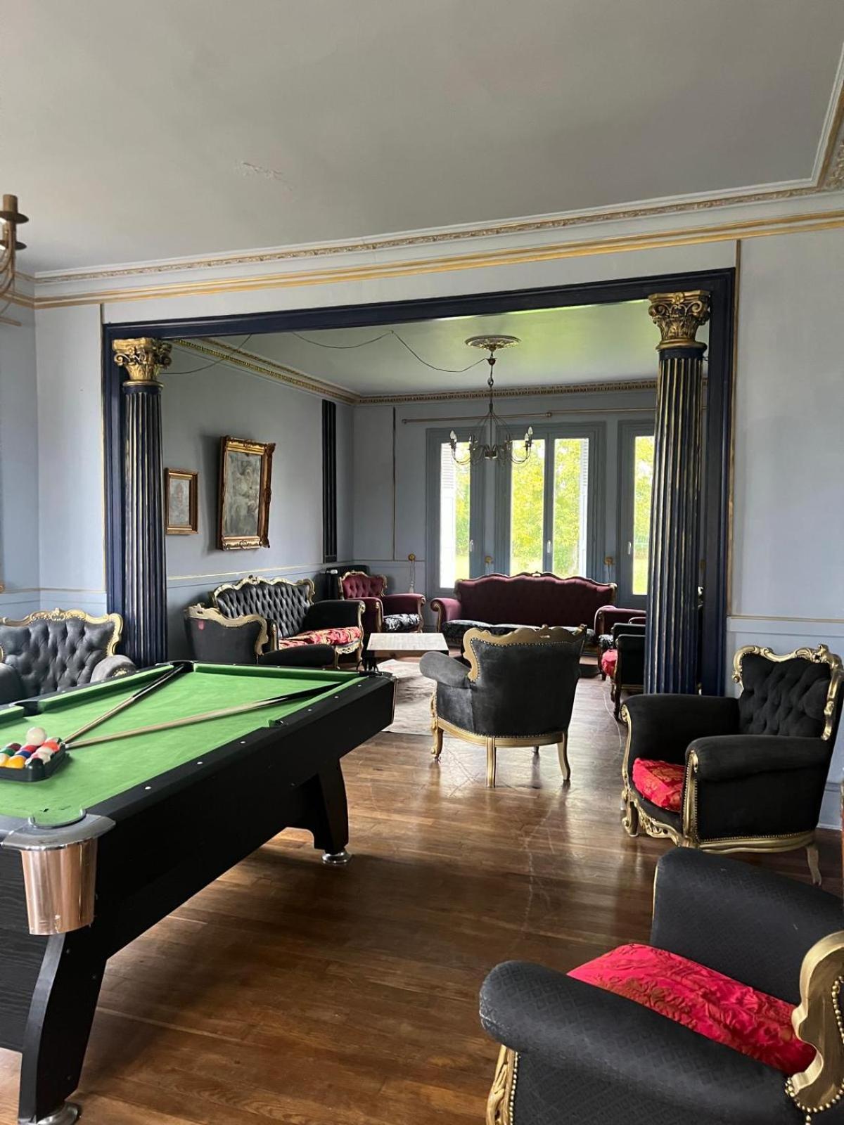 Вилла Le Manoir De La Baronnie Norrey-en-Auge Экстерьер фото
